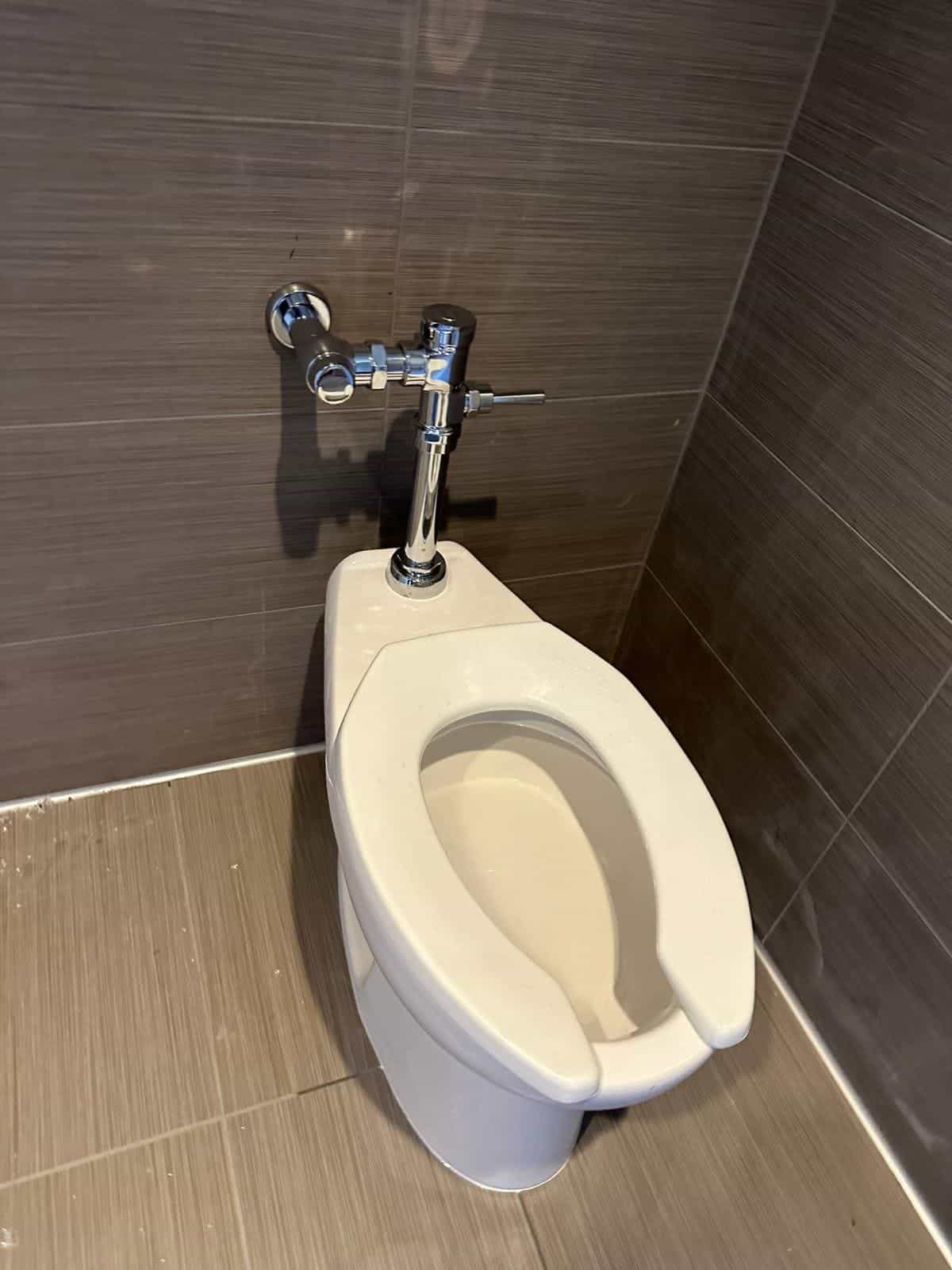 Before and after of a Toilet installation by a plumber in Pinecrest